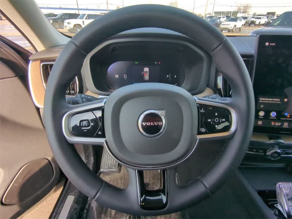 Thumbnail: 2026 Volvo XC60 - 21