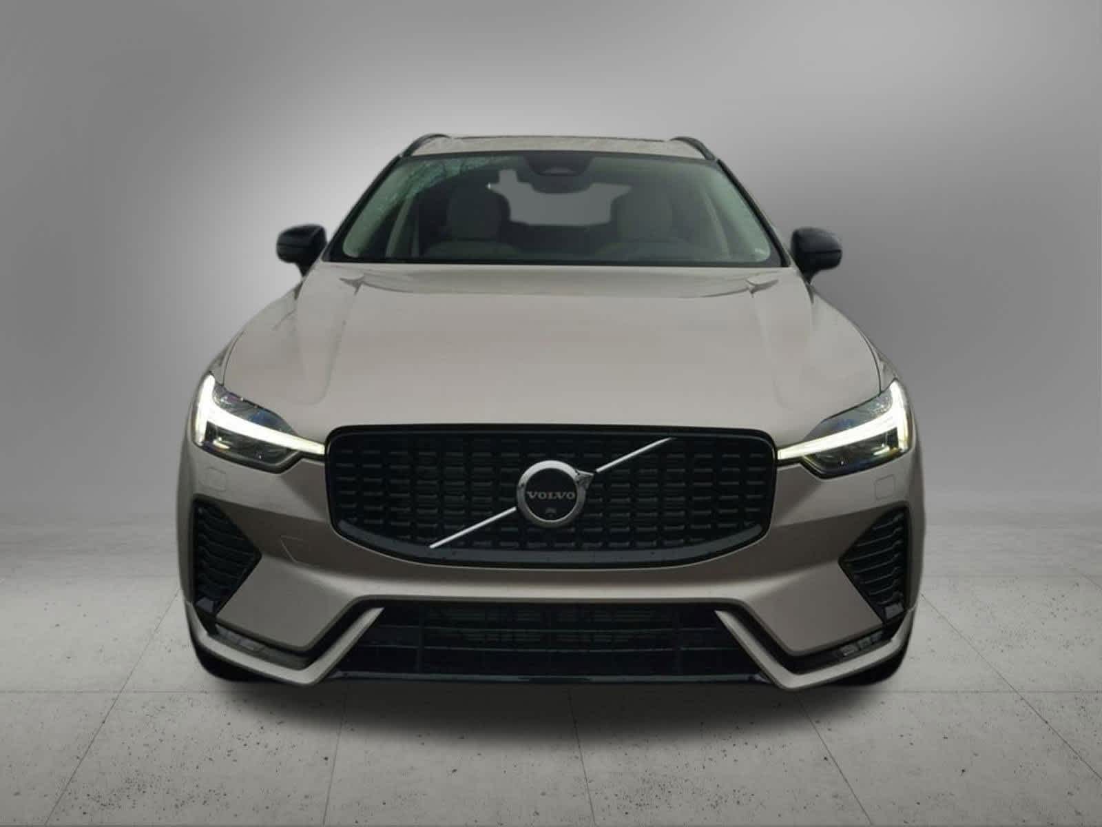 Thumbnail: 2025 Volvo XC60 - 9