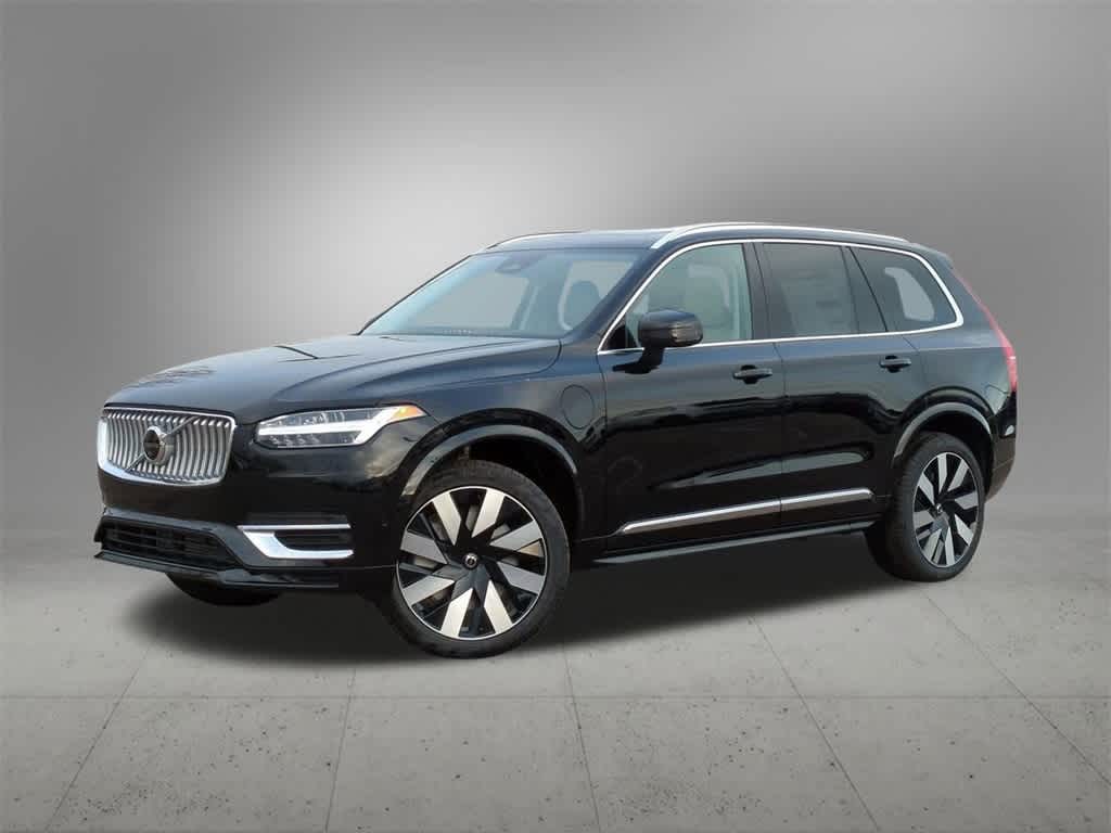 2025 Volvo XC90 T8 Plus -
                  Troy, MI