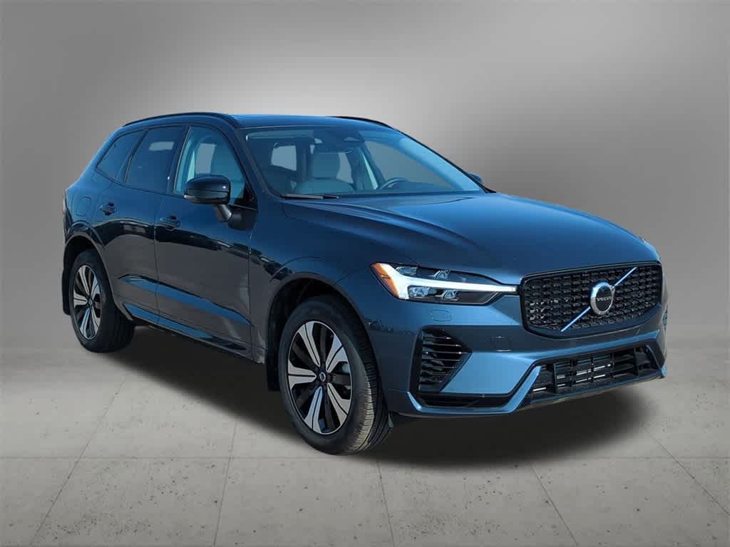 Thumbnail: 2025 Volvo XC60 - 8