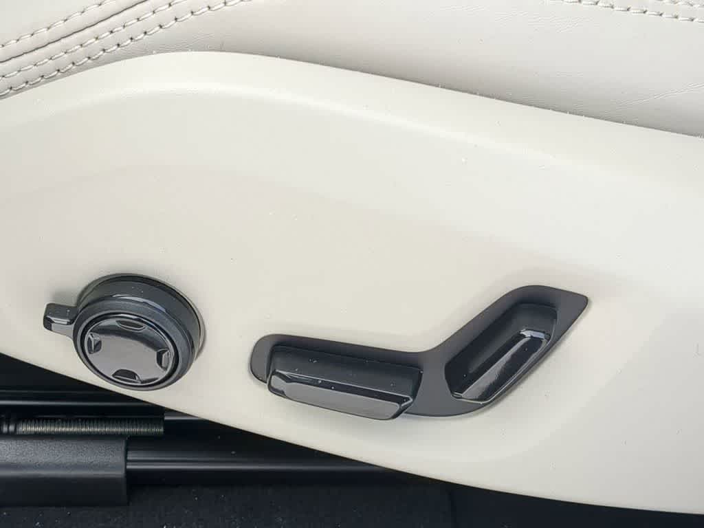 Thumbnail: 2026 Volvo XC90 - 9