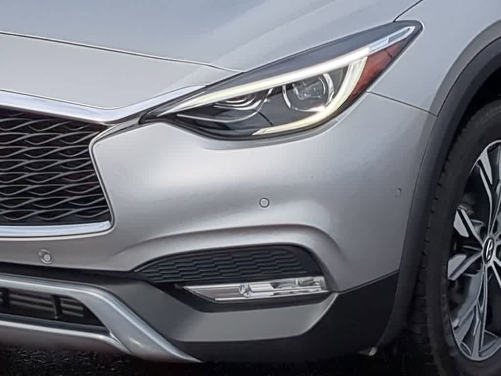 Thumbnail: 2018 INFINITI QX30 - 10