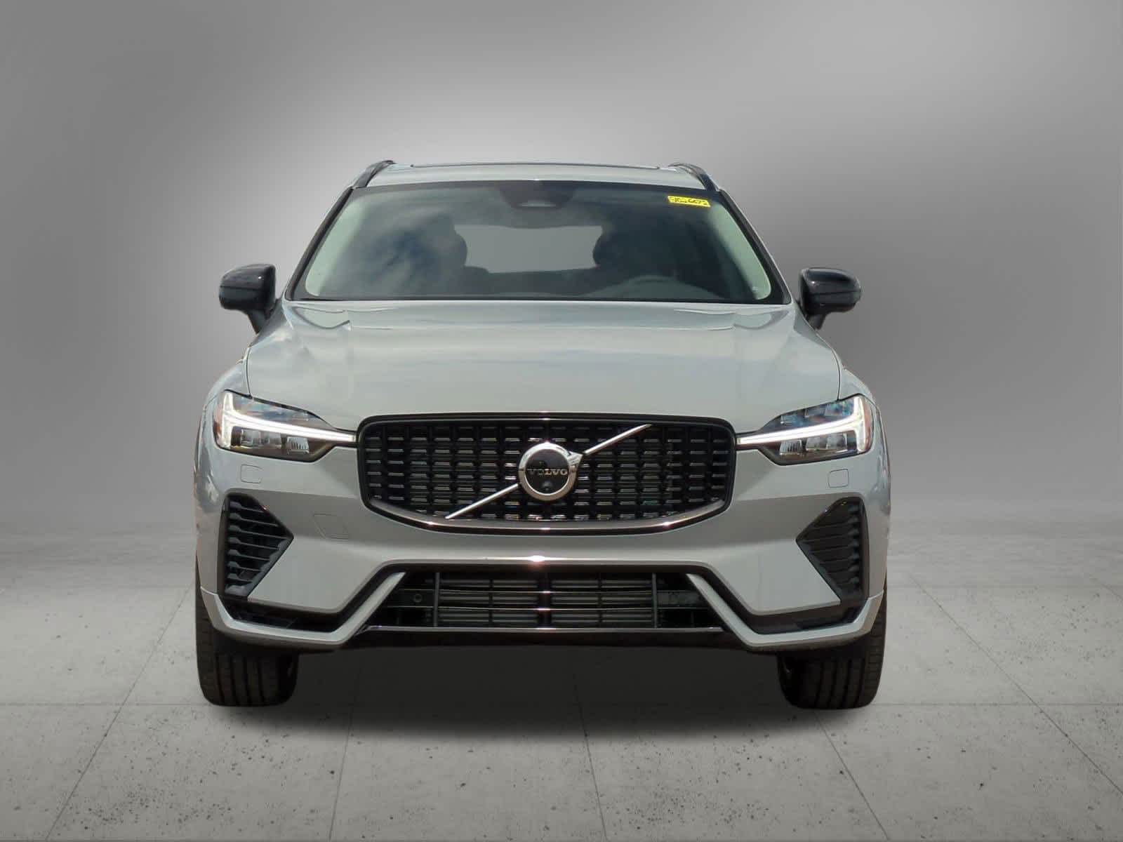 Thumbnail: 2025 Volvo XC60 - 9