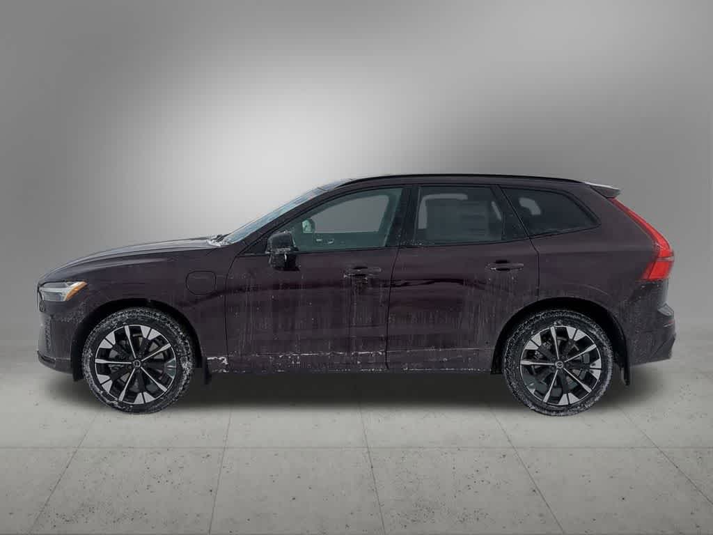 Thumbnail: 2026 Volvo XC60 - 3