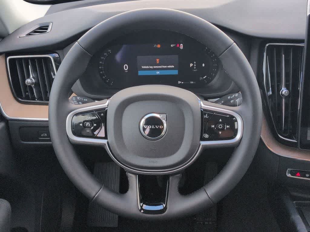 Thumbnail: 2026 Volvo XC60 - 23