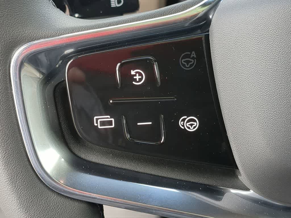 Thumbnail: 2026 Volvo EX90 - 24