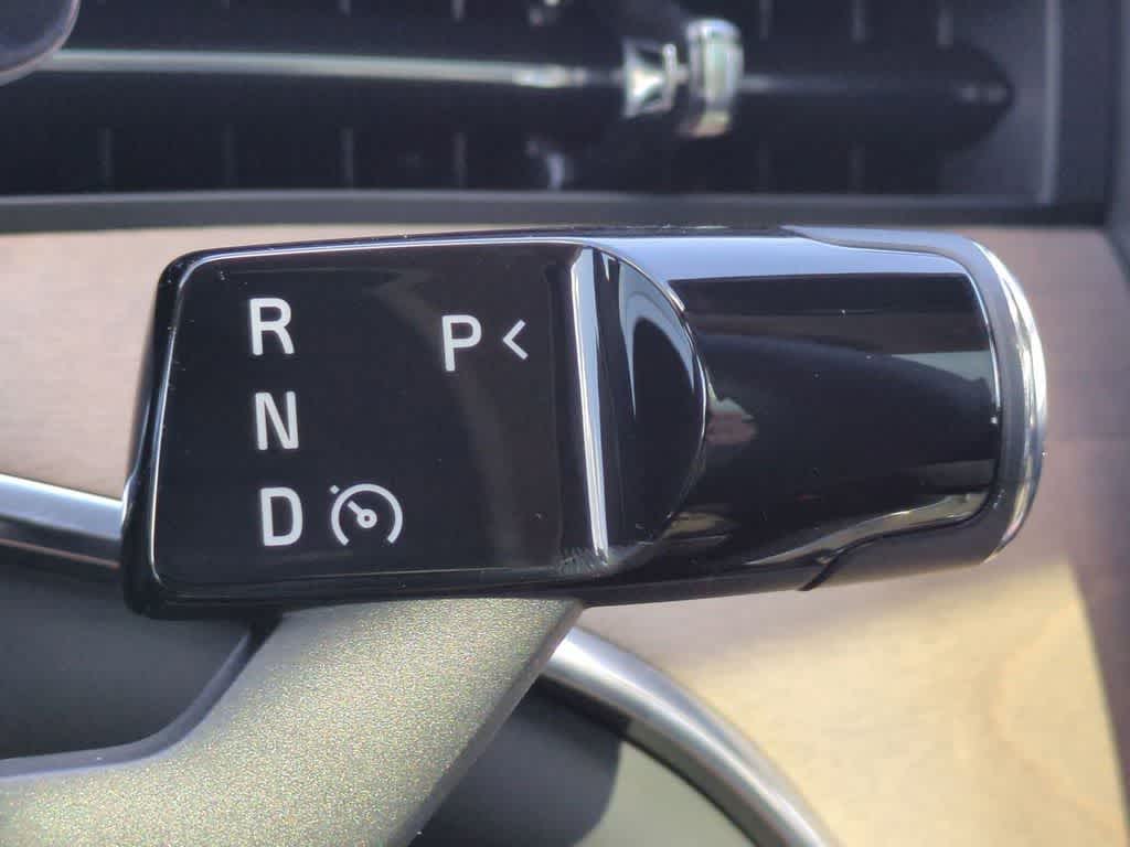 Thumbnail: 2025 Volvo EX90 - 32