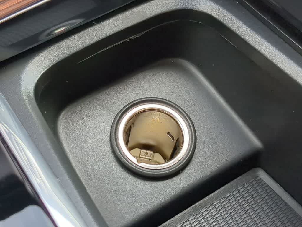 Thumbnail: 2023 Volvo S60 - 30