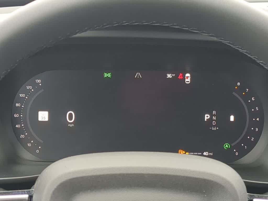 Thumbnail: 2026 Volvo XC40 - 33