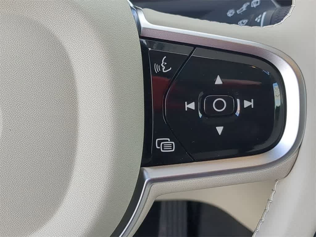 Thumbnail: 2026 Volvo XC90 - 23