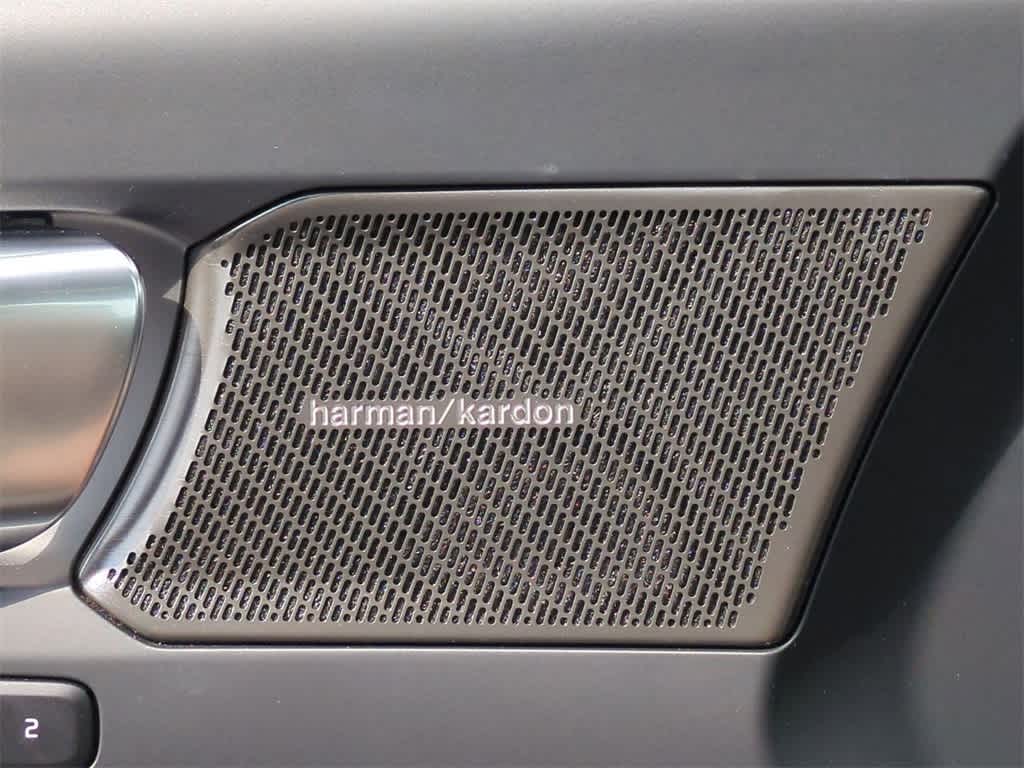 Thumbnail: 2025 Volvo XC40 - 31