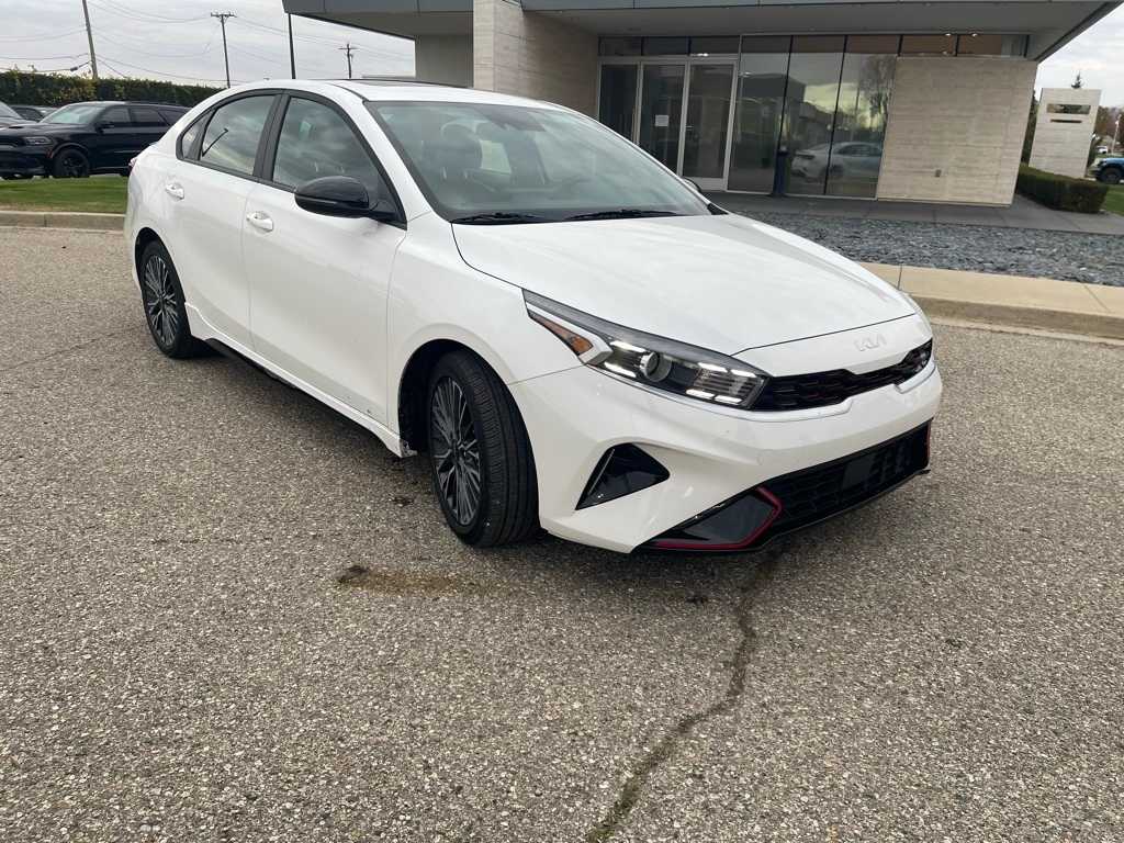 Thumbnail: 2024 Kia Forte - 7