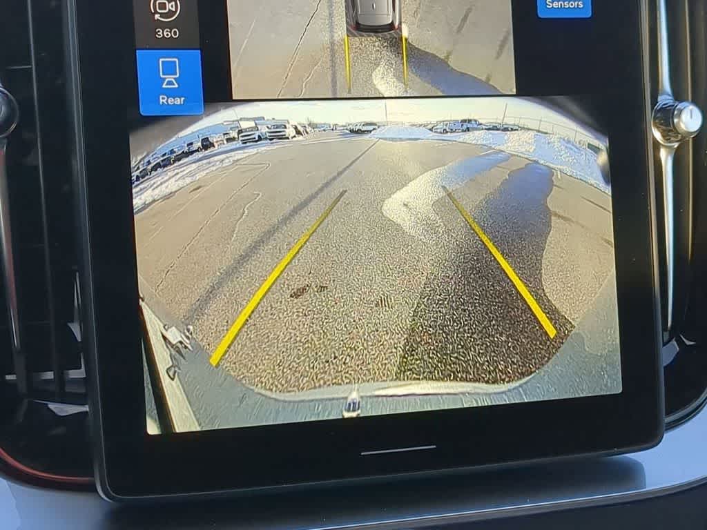 Thumbnail: 2026 Volvo XC90 - 28