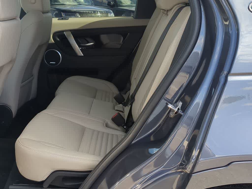 Thumbnail: 2024 Land Rover Discovery Sport - 18