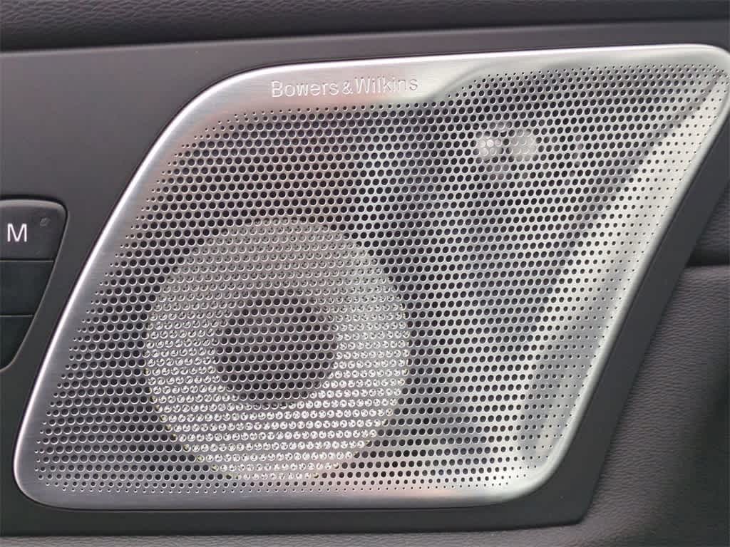 Thumbnail: 2025 Volvo XC60 - 23