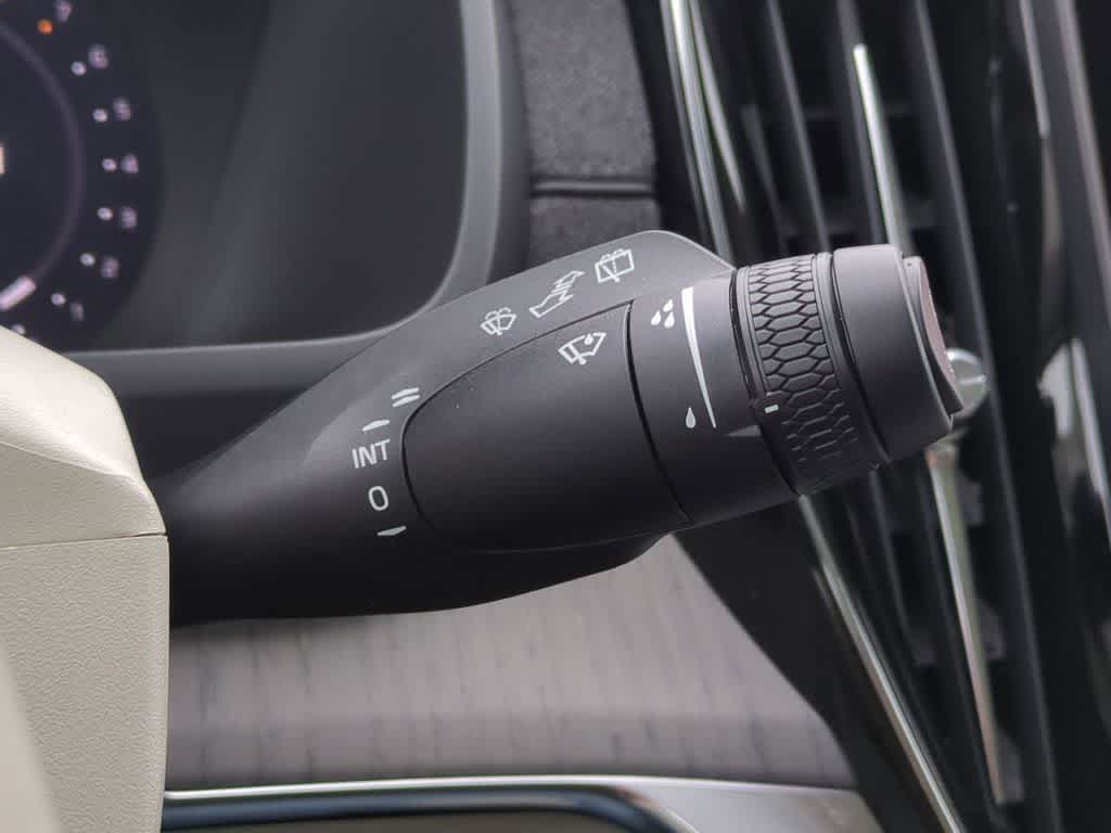 Thumbnail: 2026 Volvo XC90 - 25