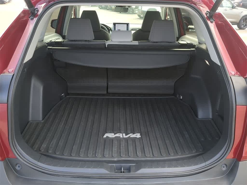 Thumbnail: 2023 Toyota RAV4 - 31