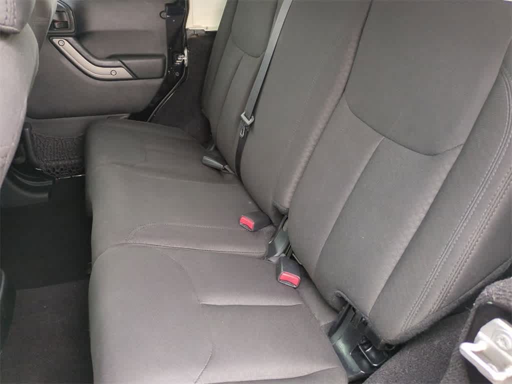 Thumbnail: 2017 Jeep Wrangler - 18