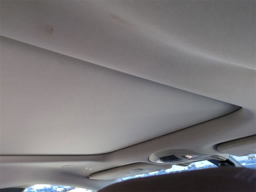 Thumbnail: 2018 Chrysler Pacifica - 15