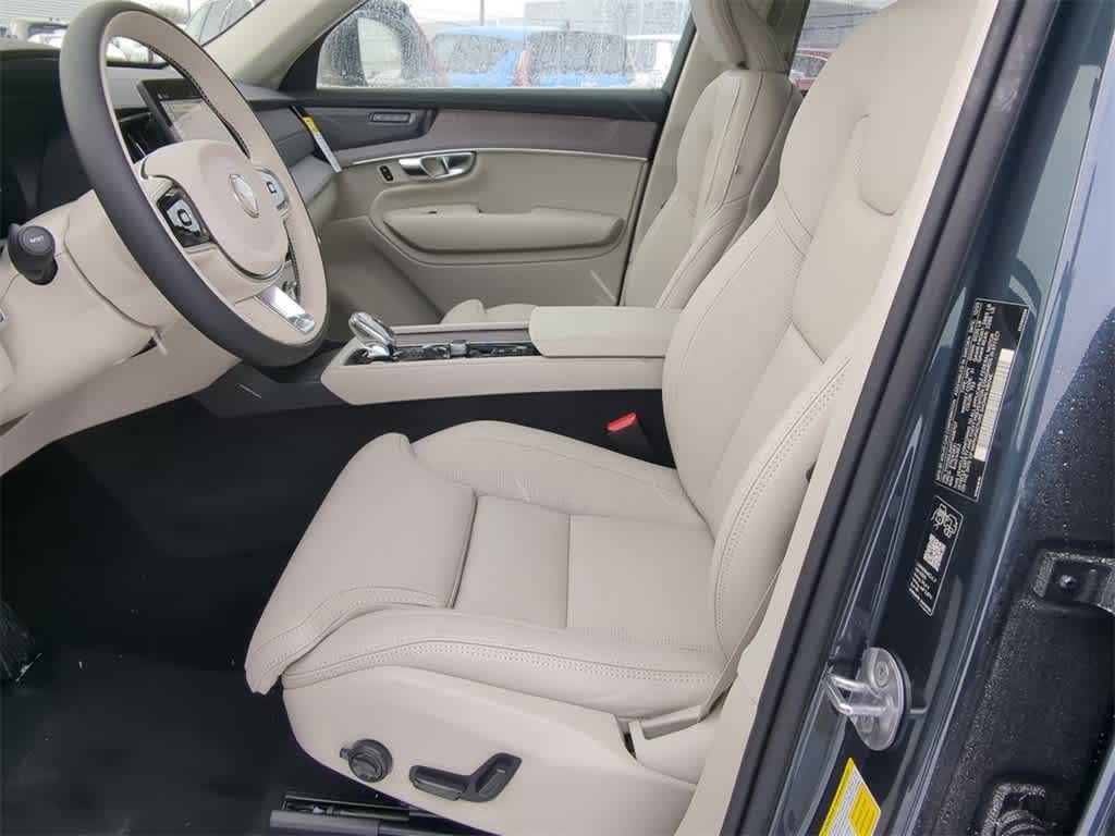 Thumbnail: 2026 Volvo XC90 - 15