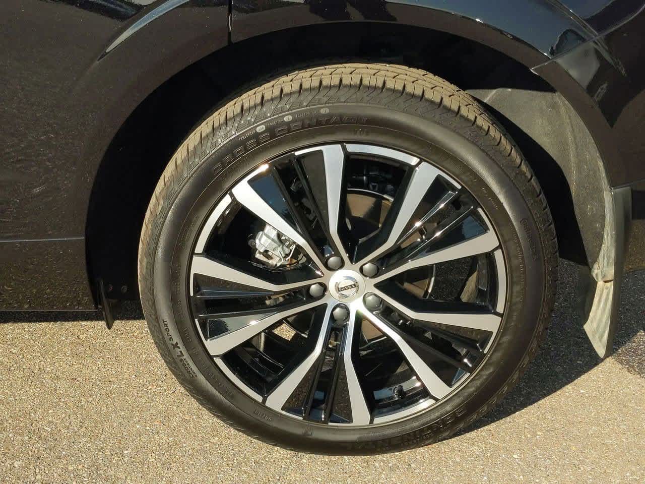Thumbnail: 2025 Volvo XC60 - 12