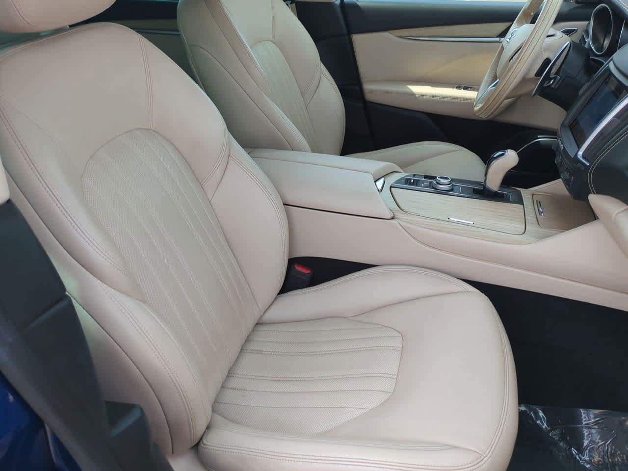 Thumbnail: 2017 Maserati Levante - 23