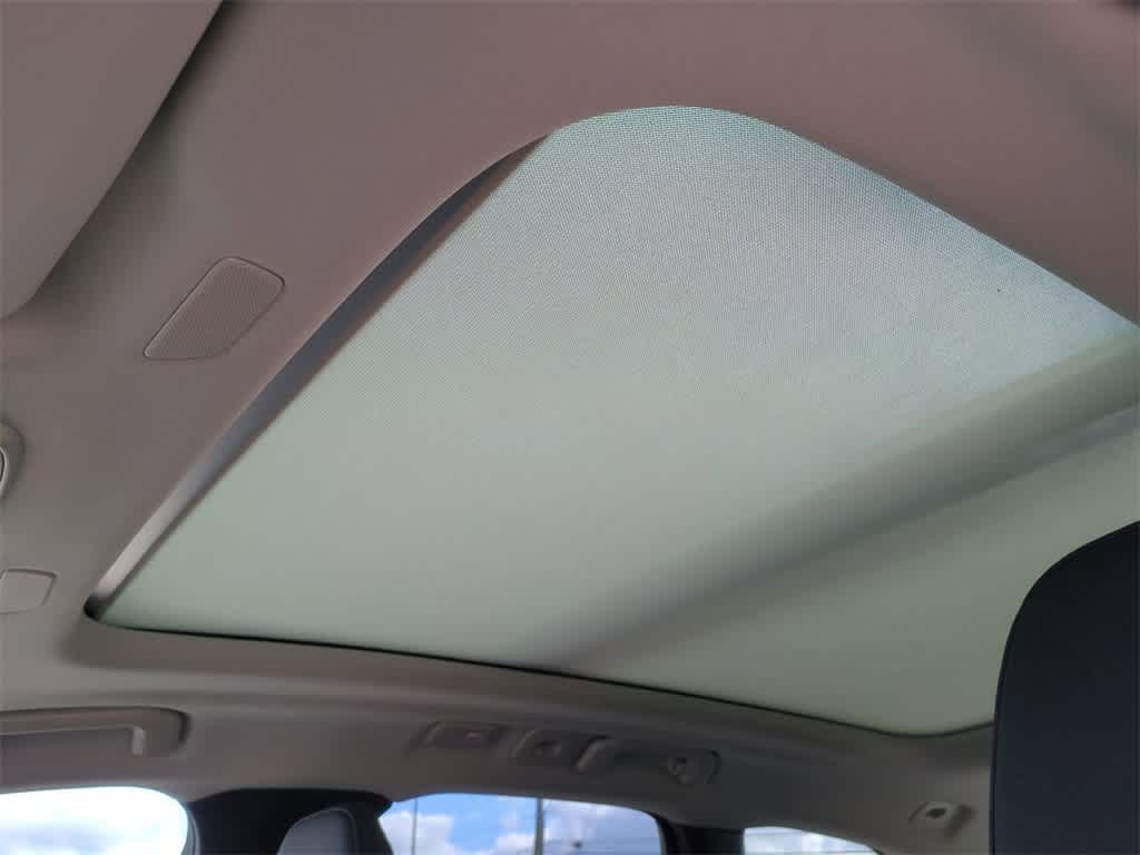 Thumbnail: 2026 Volvo XC60 - 18