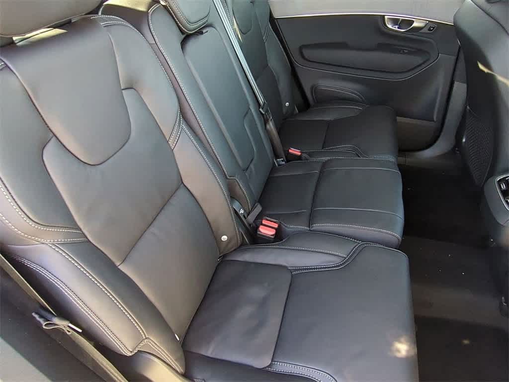 Thumbnail: 2026 Volvo XC90 - 19