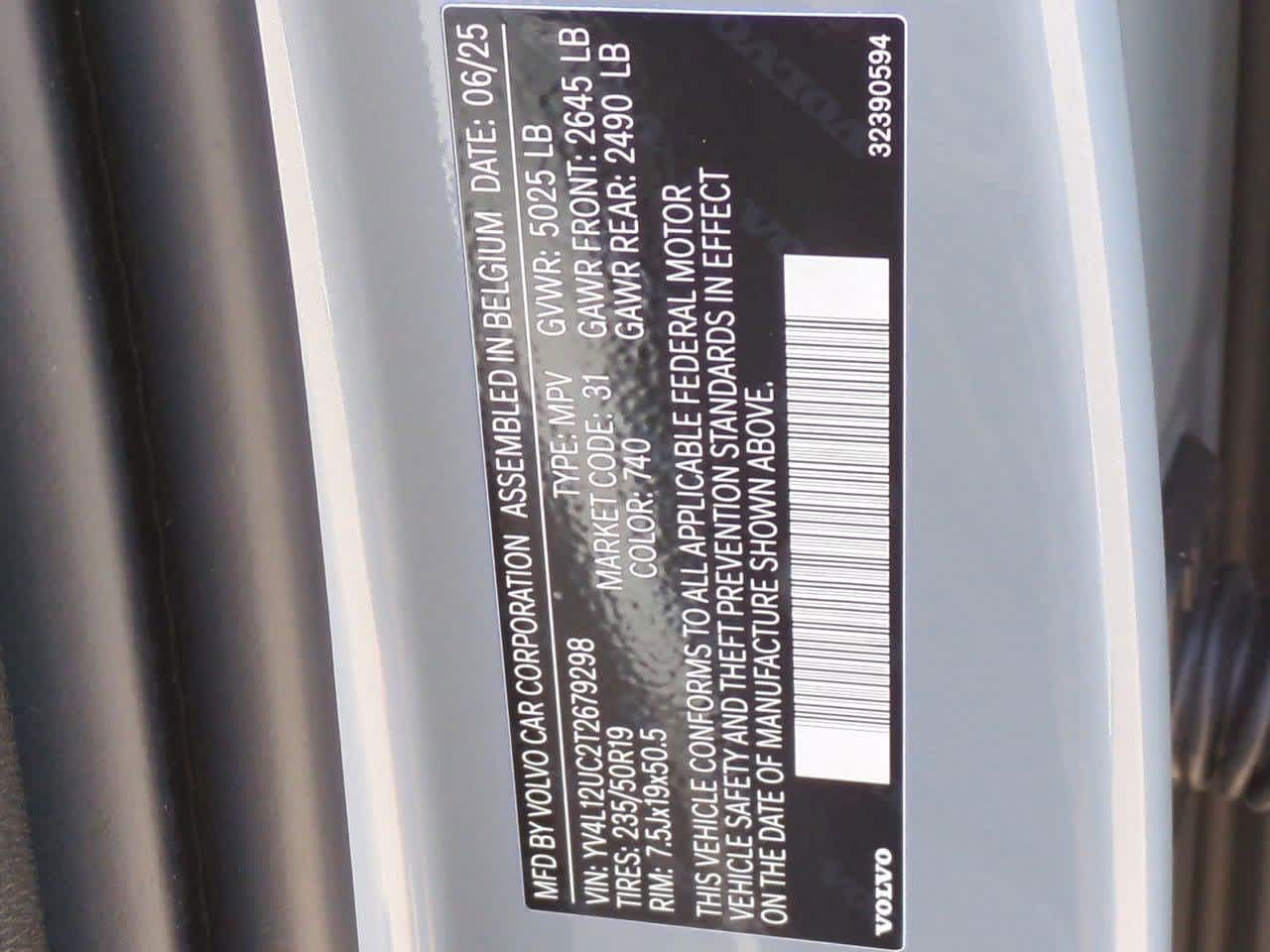 Thumbnail: 2026 Volvo XC40 - 34