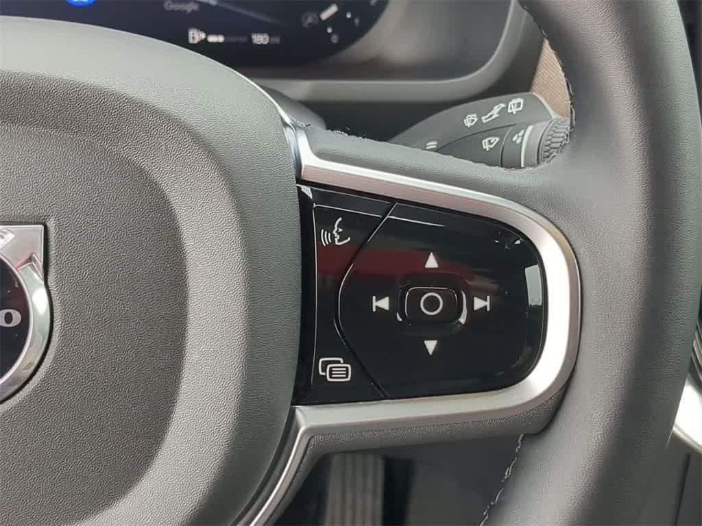 Thumbnail: 2026 Volvo XC90 - 23