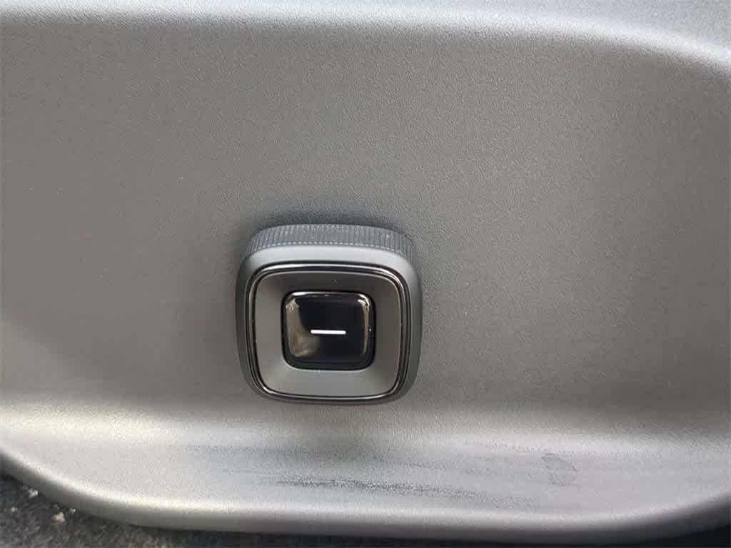 Thumbnail: 2026 Volvo EX30 - 16