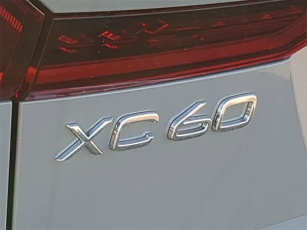 Thumbnail: 2026 Volvo XC60 - 12