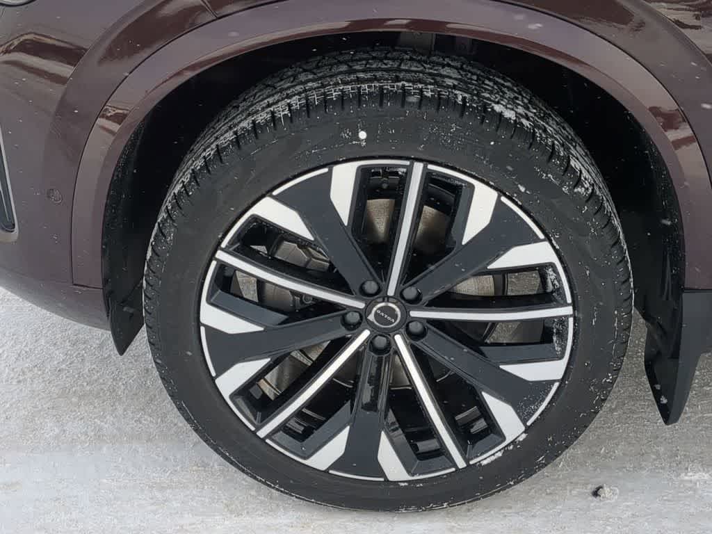 Thumbnail: 2026 Volvo XC90 - 6