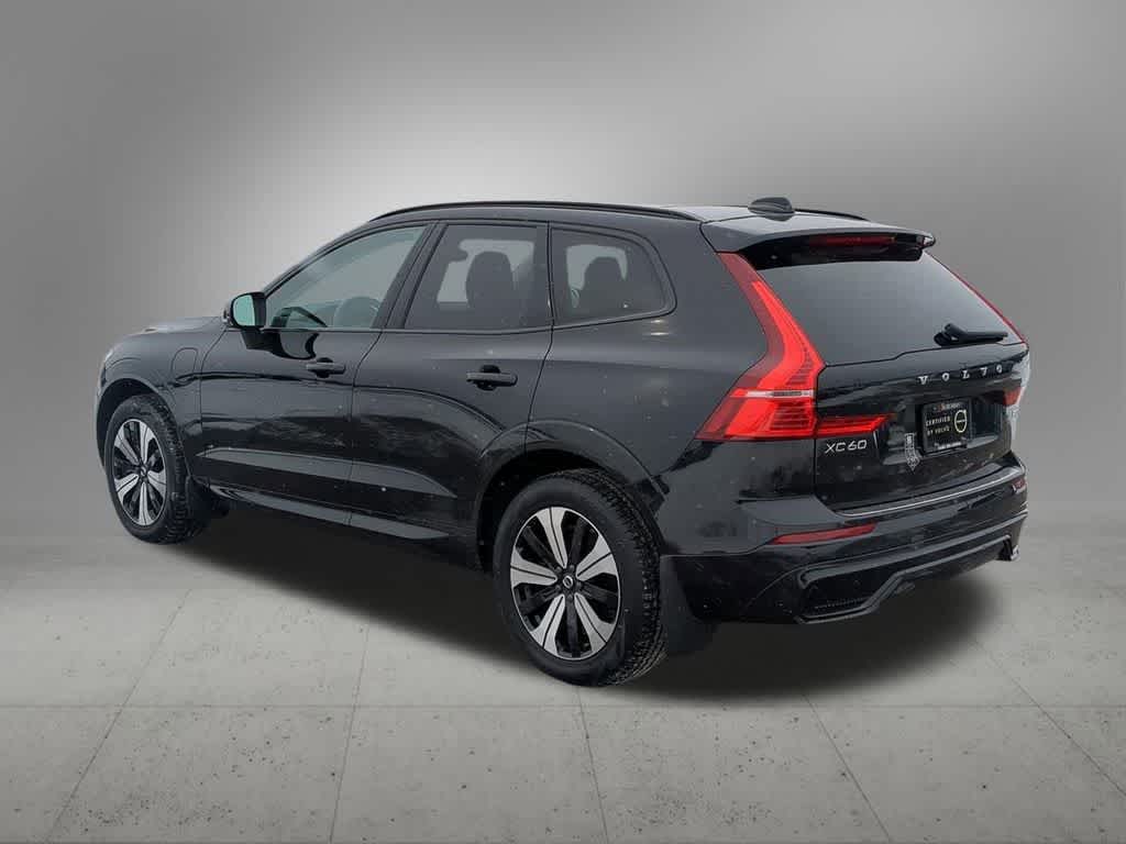 Thumbnail: 2025 Volvo XC60 - 4