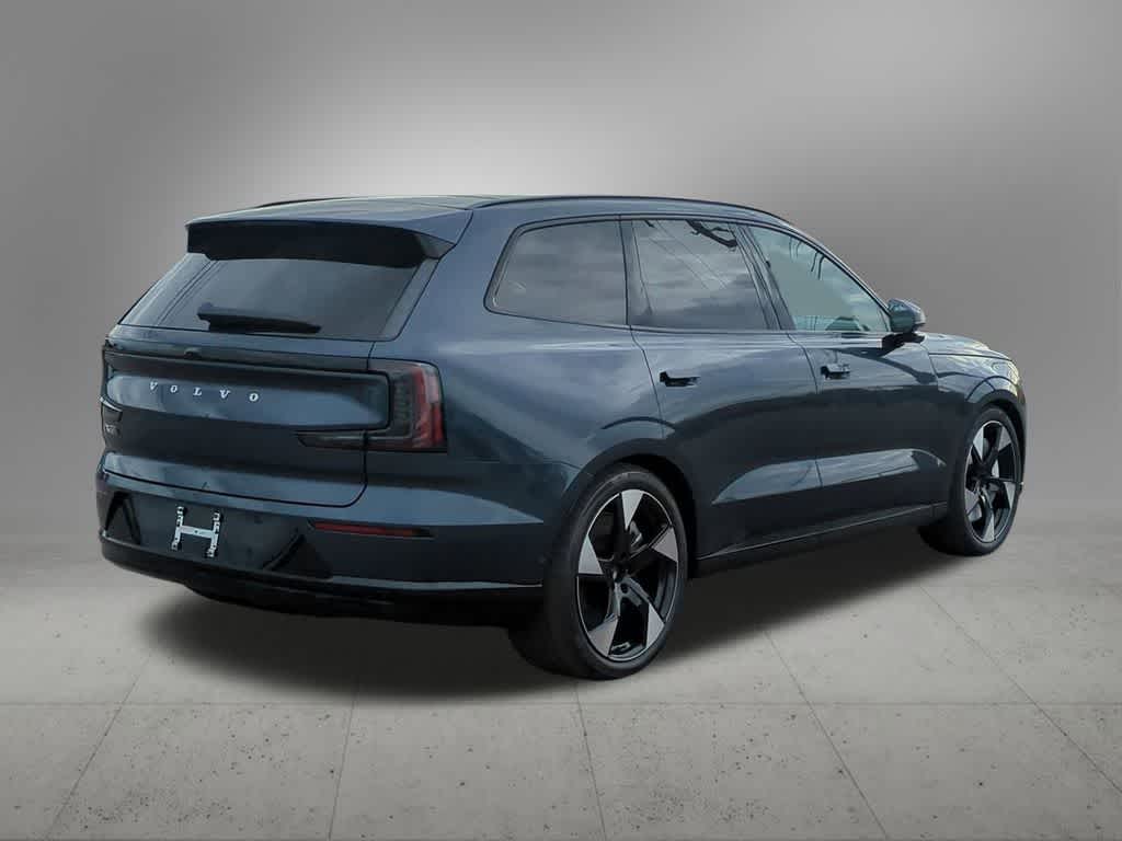 Thumbnail: 2025 Volvo EX90 - 6