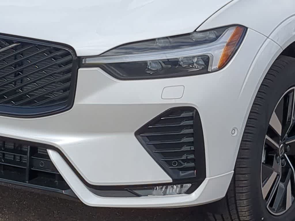 Thumbnail: 2026 Volvo XC60 - 11