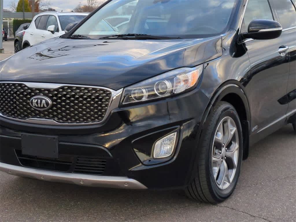 Thumbnail: 2017 Kia Sorento - 3
