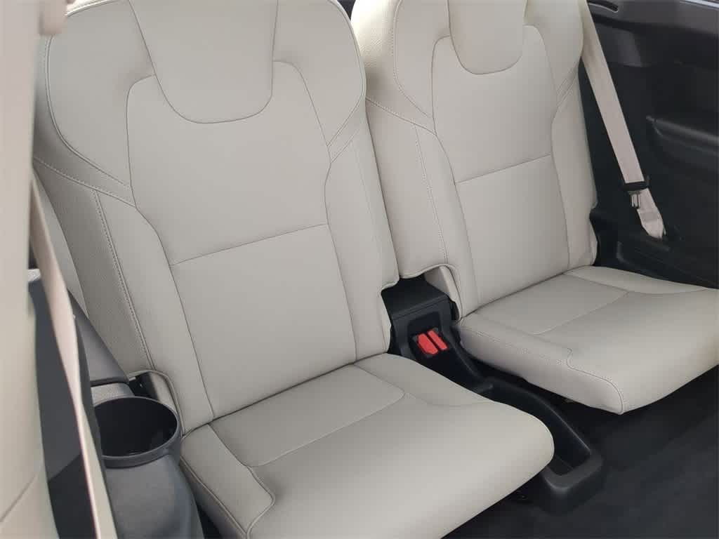 Thumbnail: 2025 Volvo XC90 - 21