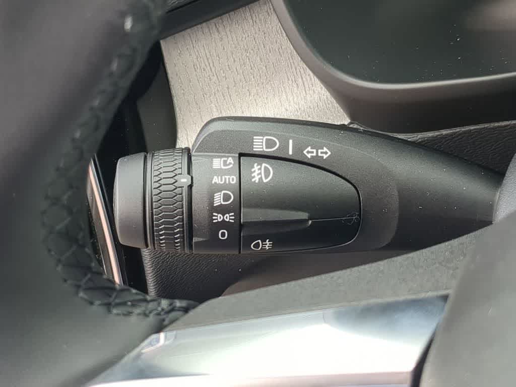 Thumbnail: 2026 Volvo XC40 - 25