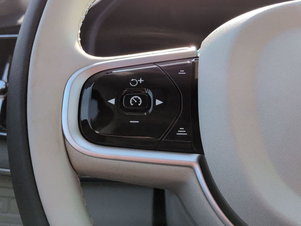 Thumbnail: 2026 Volvo XC90 - 23