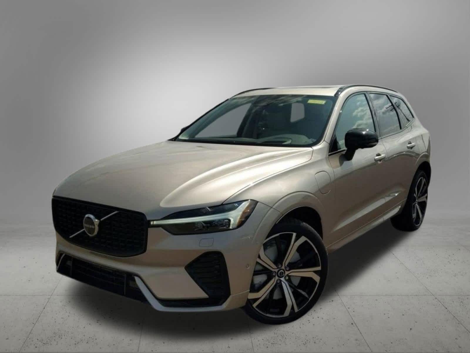 2025 Volvo XC60 Recharge Core -
                  Troy, MI