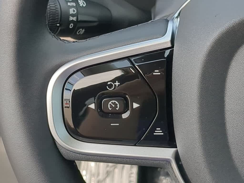 2026 Volvo XC90 Plus - Photo 22