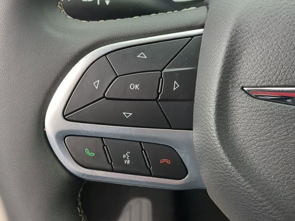 Thumbnail: 2024 Chrysler Pacifica - 22