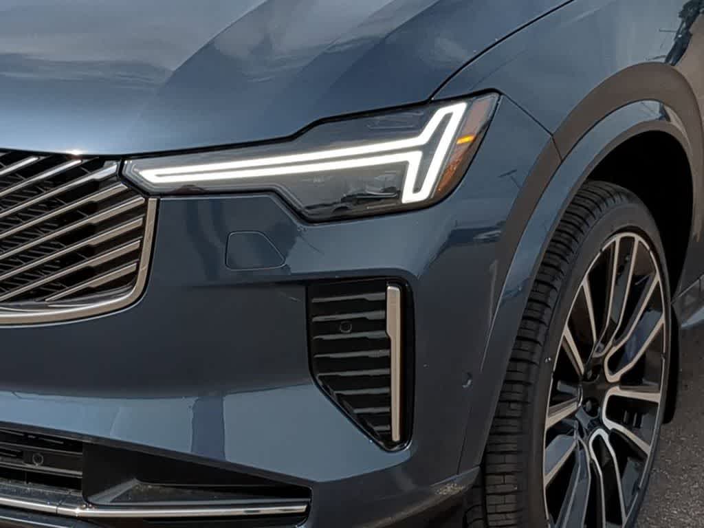 Thumbnail: 2026 Volvo XC90 - 10