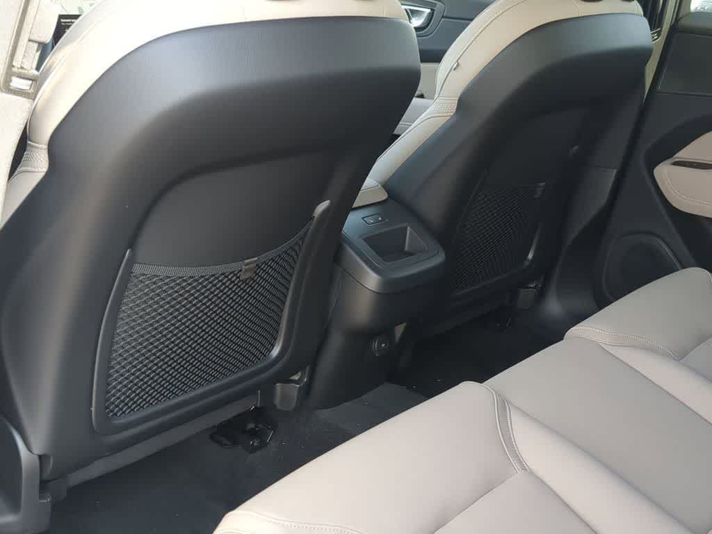 Thumbnail: 2026 Volvo XC60 - 17