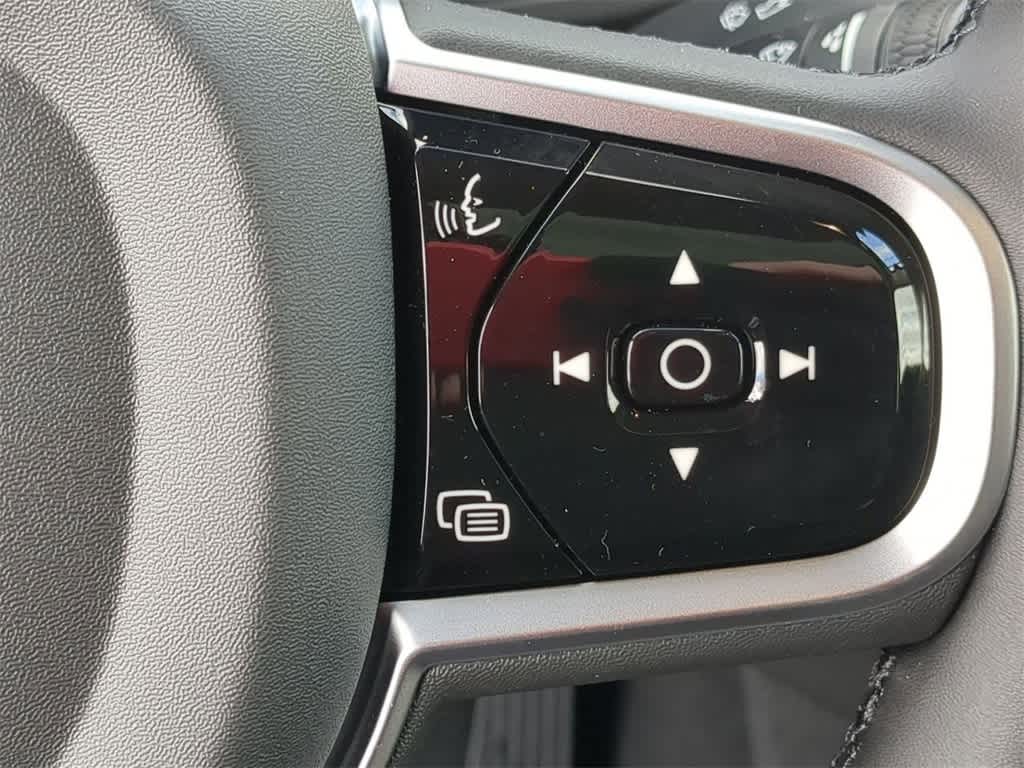 Thumbnail: 2026 Volvo XC60 - 23