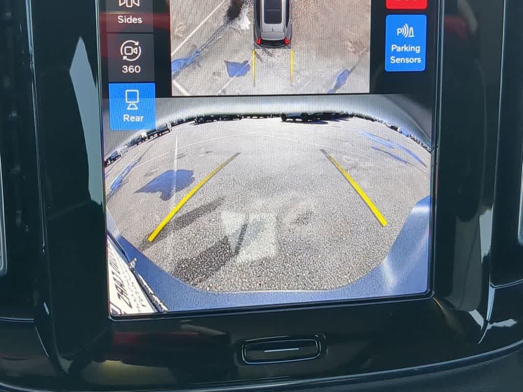 Thumbnail: 2026 Volvo XC40 - 28