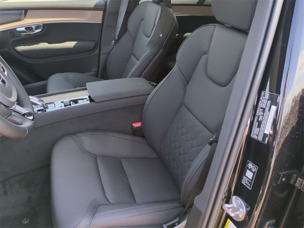 Thumbnail: 2026 Volvo XC90 - 14