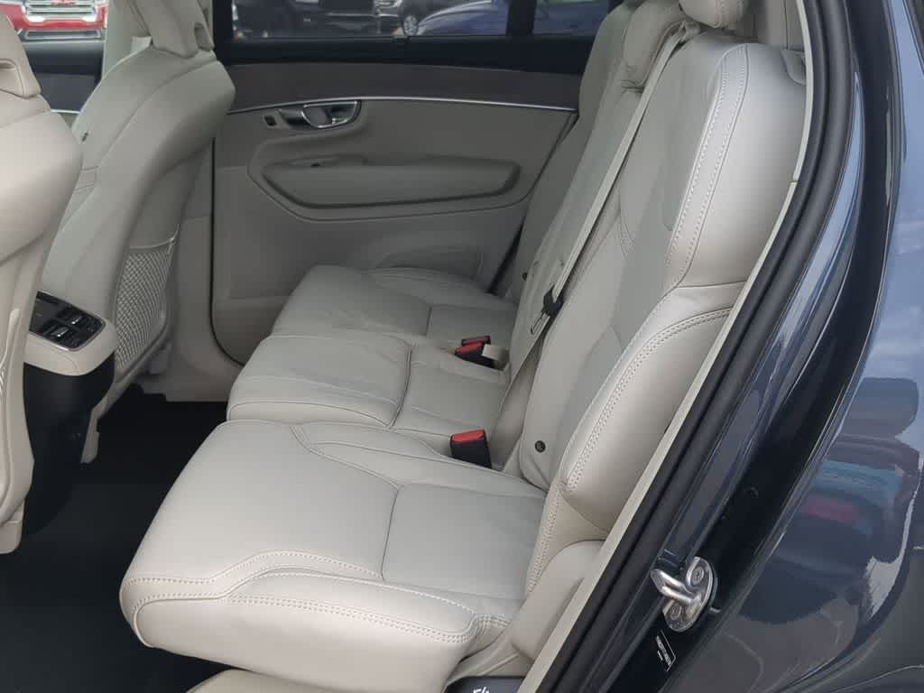 Thumbnail: 2026 Volvo XC90 - 18