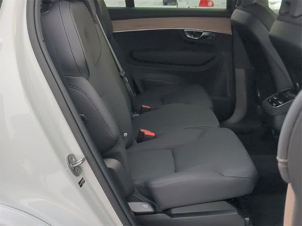 Thumbnail: 2025 Volvo XC90 - 19